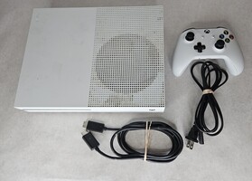 Microsoft Xbox One S 1681 500GB Console With Controller And Cords