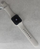 Apple A2722 SE 2nd Gen Smartwatch Smart Watch Beige White Band no Cord