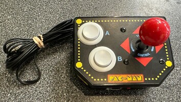 Jakks Pacific Retro Arcade 2009 Pac-Man 12-in-1 Plug N Play TV Game