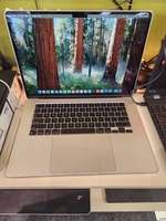 2023 Apple MacBook Air with Apple M2 chip 15.3-inch , 8GB RAM, 256GB SSD