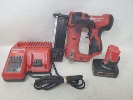 Milwaukee 2540-20 M12 23-Gauge Compact Double-Action Trigger Pin Nailer