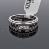  10K Gold White and Black Diamond Etched Wedding Band Ring 4.2 Grams Size 10.25 