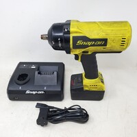 Snap-On CT9080HV 1/2" Impact Wrench w/ 5Ah Battery & Charger